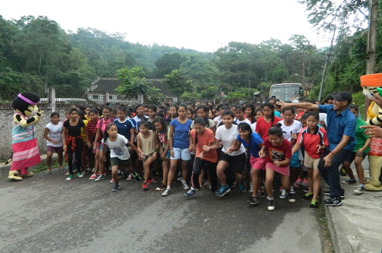 Click to enlarge Participants of Green Marathon held at Chandmary Playground, Tura as part of World Environment Day observation on 5th June 2017