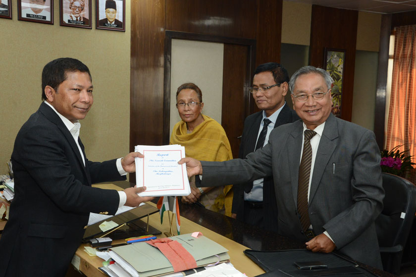Click to enlarge Chairman and Members of the Search Committee, Lokayukta presenting the report of the panel of names for Chairman and Members, Lokayukta
